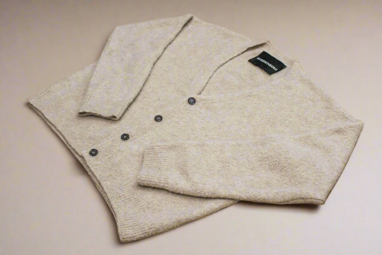 Slub Bouclé Cashmere Cardigan in Beige