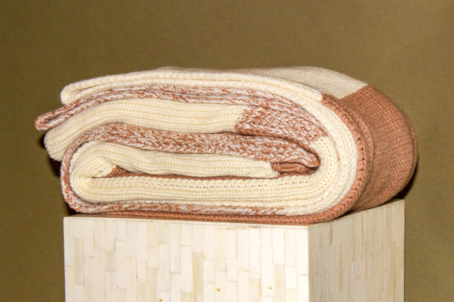 Nomad Cashmere Blanket in Cream/Camel