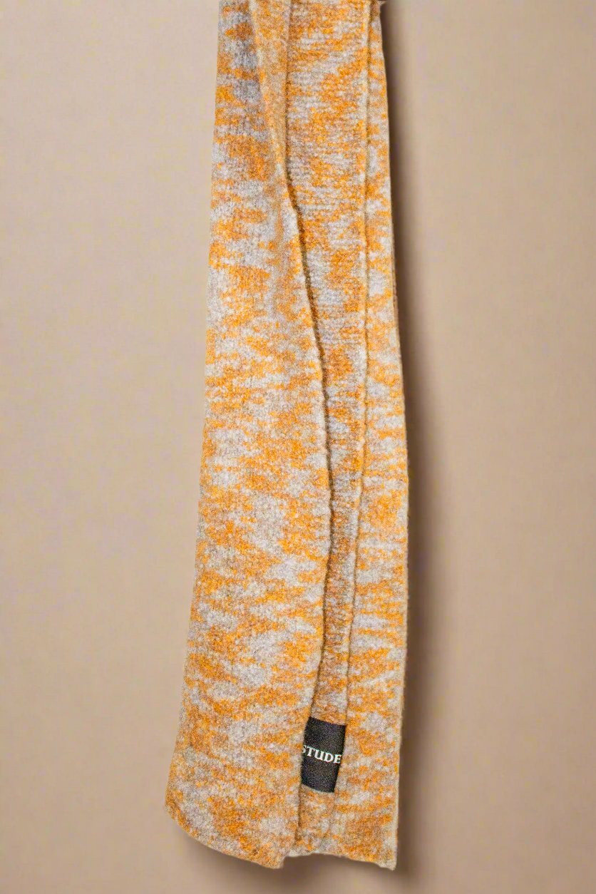 Clouded Bouclé Cashmere Scarf in Citrus Stone