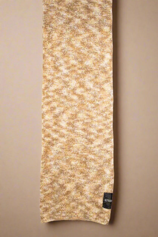 Clouded Bouclé Cashmere Scarf in Caramel